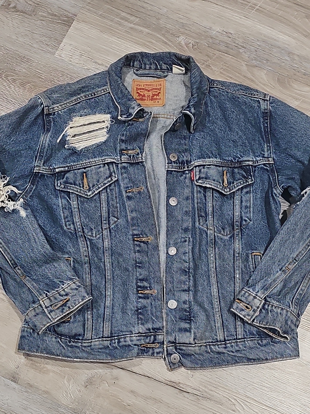 Levi's Trucker Jacket Distressed Denim Blue Medium